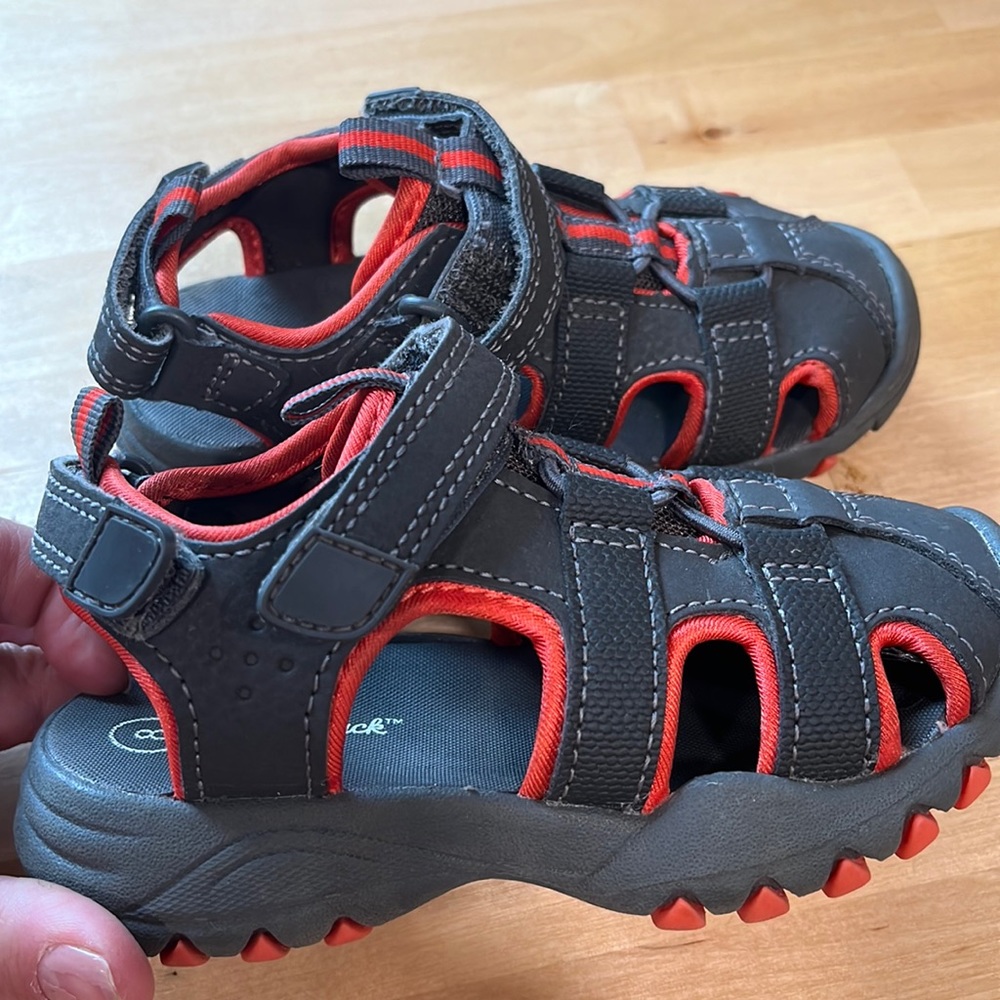 Old Navy sandals brand new no tags